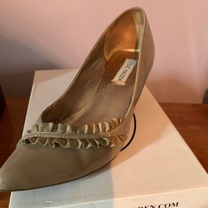 Steve Madden kitten heel